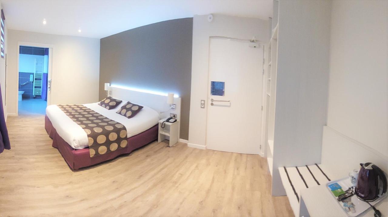 Contact Hotel Du Cerf Château-Gontier Esterno foto